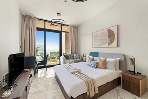 Desk, iron/ironing board, WiFi, bed sheets