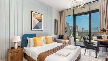 Desk, iron/ironing board, WiFi, bed sheets