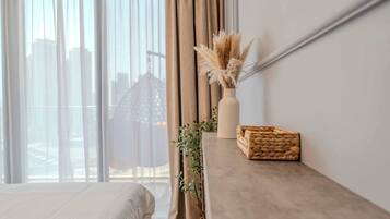 1 sovrum, skrivbord, strykjärn/strykbräda och wi-fi