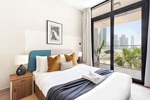 1 habitación, escritorio, tabla de planchar con plancha y wifi 