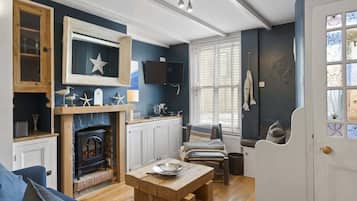 Téléviseur, lecteur de DVD, chaîne audio