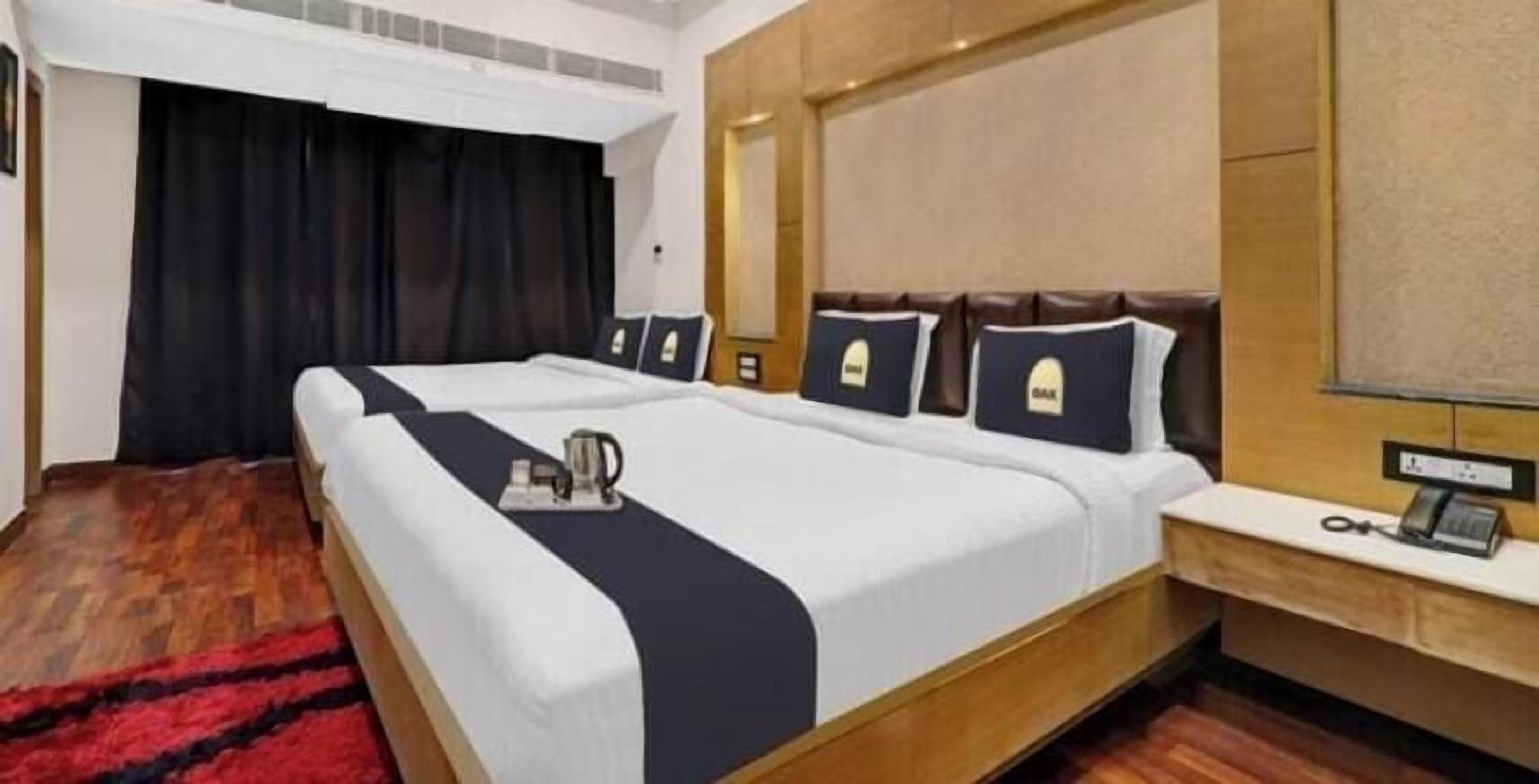 Deluxe Room | Desk, free WiFi, bed sheets