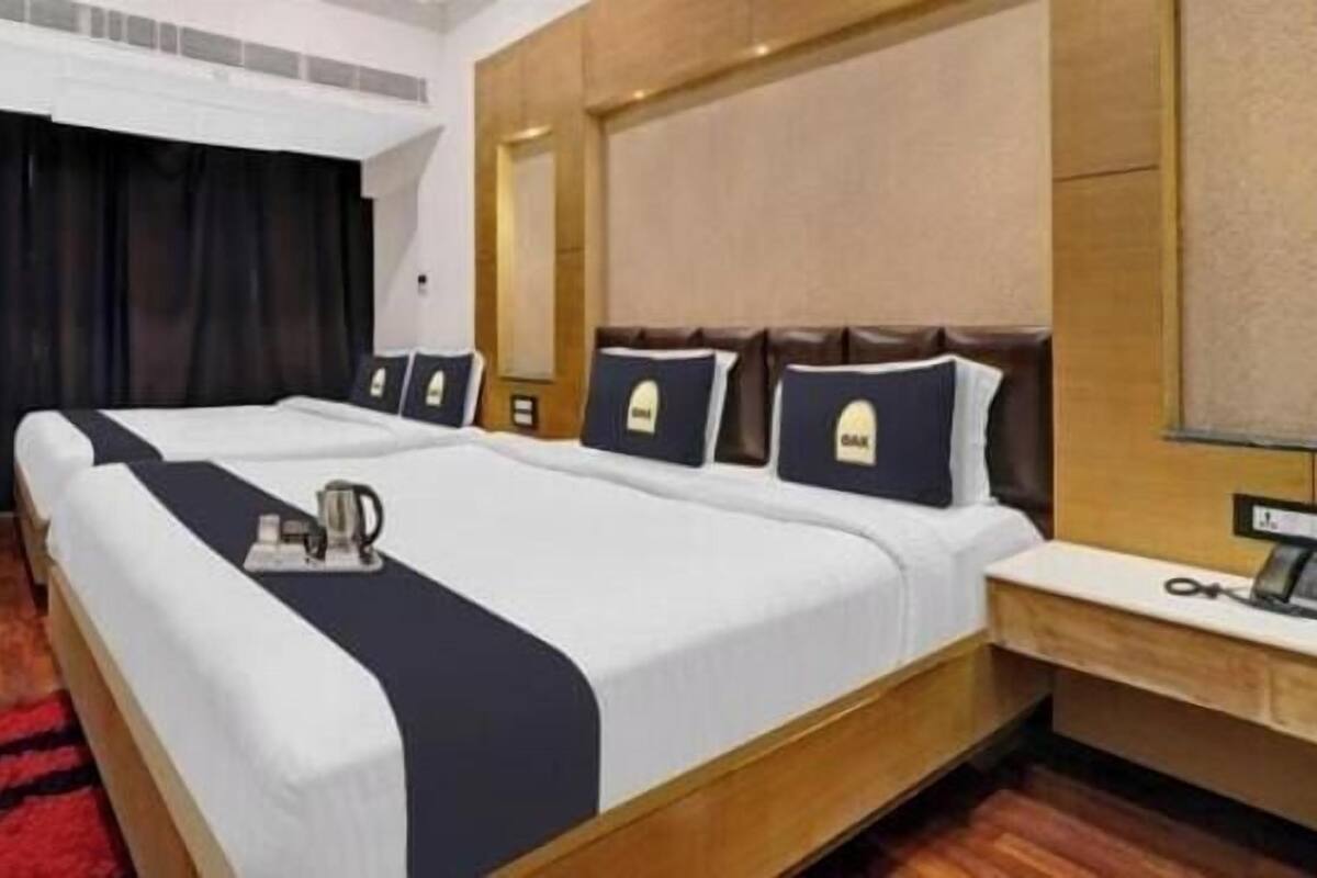 Escritorio, wifi gratis y ropa de cama