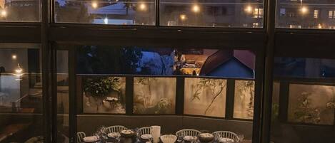 تناول الطعام