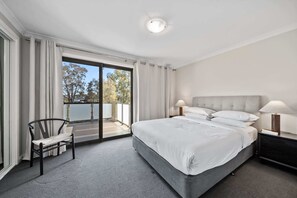 3 makuuhuonetta, silitysrauta/-lauta, Wi-Fi, vuodevaatteet