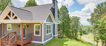 Cozy Blue Ridge Cabin: Game Room & Mountain Views
