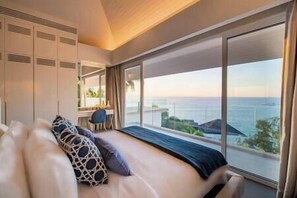 4 bedrooms, in-room safe, WiFi, bed sheets