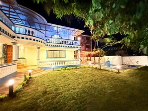 Exterior - Anand Mansion (Lonavala)