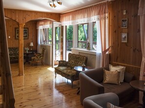 House | Living room