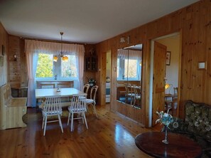 تناول الطعام