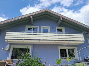 Exterior - Vacation apartment 110sqm, 2 bedrooms, garden & balcony (Taching am See)