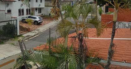 APPENDIX 159: 🌿 Intimate refuge in Caracas: calm, design and hospitality with soul.