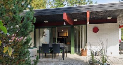 Cozy cottage on natural plot