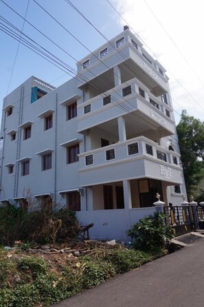 Exterior - Vasantharaja Villa Arumparthapuram (Puducherry)