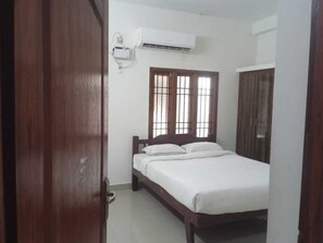 Apartamento luxo | Escrivaninha, Wi-Fi de cortesia
