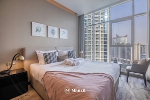 Luxury Studio, Canal View | Living room