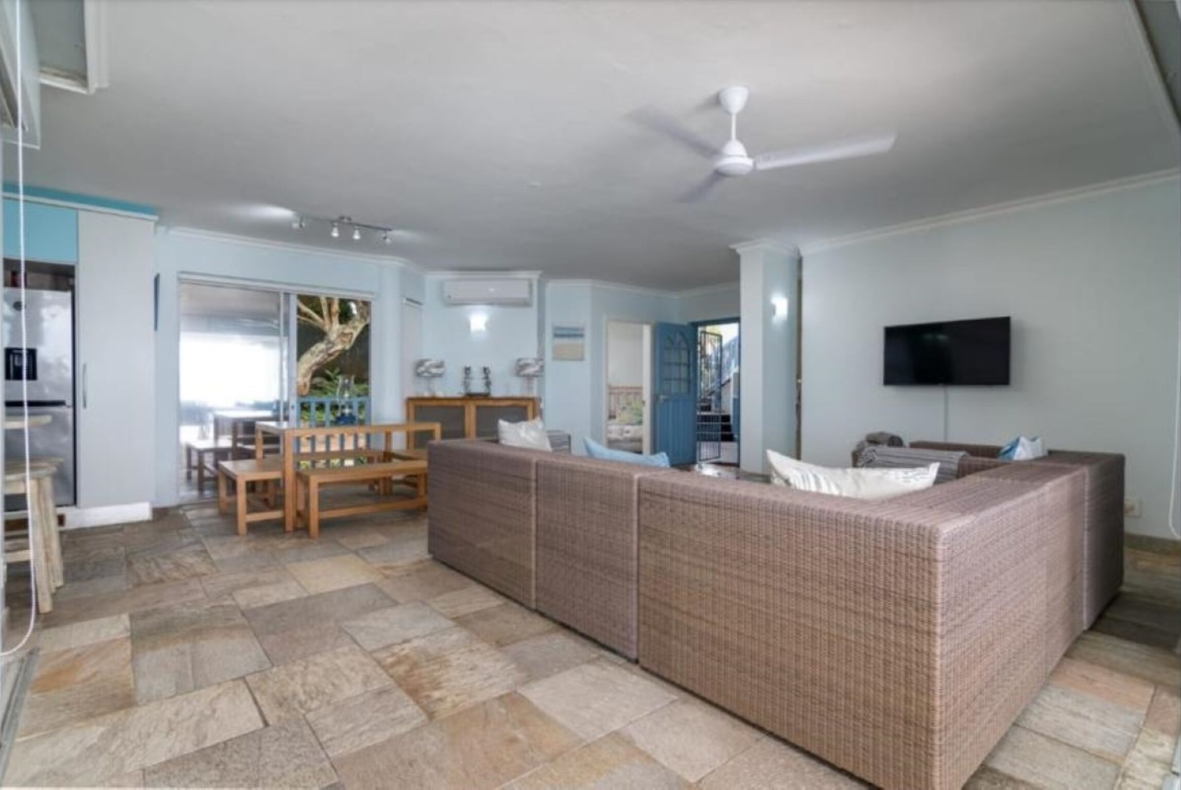 Apartment, 3 Bedrooms, Smoking, Balcony | Room amenity