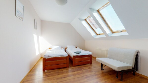 15 bedrooms, individually furnished - Comfortable Holiday Home, Miedzywodzie (Dziwnów)