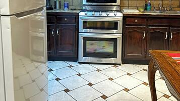 Casa familiar, patio, vista a la playa | Cocina privada