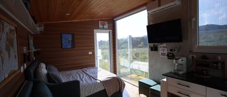 1 habitación, wifi y ropa de cama