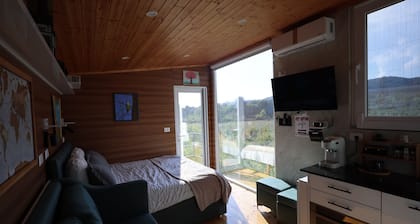 Orchard Guard Tower with all the comforts of home and mountain views