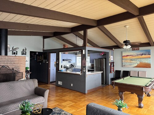Spacious 4-Bedroom Vacation House with Panoramic Ocean View - 894