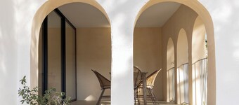 Boutique Manor Farmhouse, pool & vineyard views, 35' Barcelona, 25' Sitges