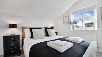 1 bedroom, desk, iron/ironing board, free WiFi