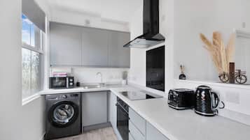 Microwave, oven