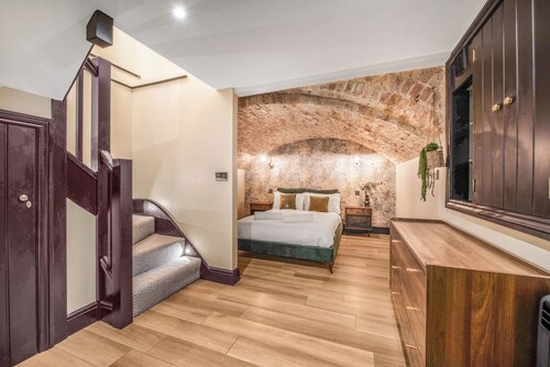 WhiskAwayHomes Shaw Mews Apartment 2