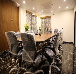 Meeting facility - Vasantharaja Inn (Puducherry)