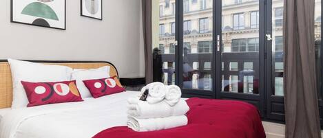 Apartment | 2 bedrooms, laptop workspace, iron/ironing board, bed sheets