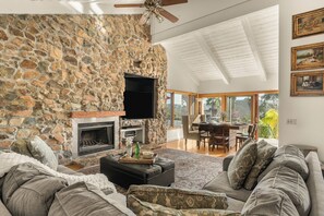 Smart TV, video games