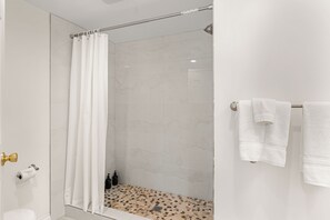 Shower, jetted tub, hair dryer, towels - Resort-Style Estate • Pool + Game Room + Tennis Court | The Tennis Ranch (Escondido)