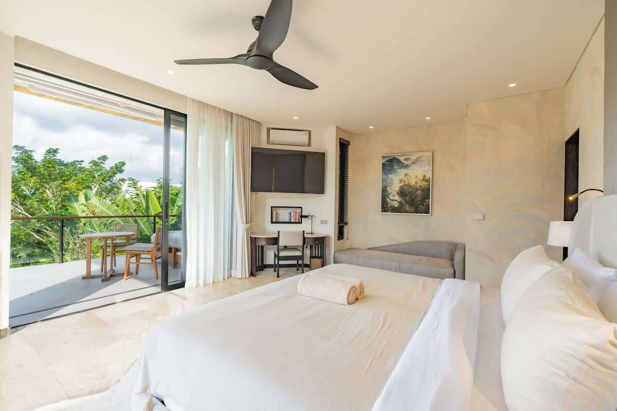 7 slaapkamers, een strijkplank/strijkijzer, wifi, beddengoed