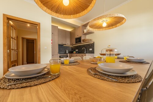 Beach Retreat - By Wehost