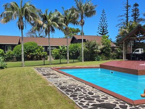 Exterior - Fletcher Christian Apartments - Isabella Suites (Burnt Pine)