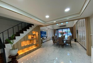 Unclassified image, 2 of 95, button - Peema Villa (U Thong)