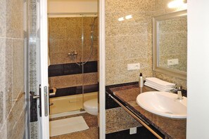 Ferienhaus | Badezimmer