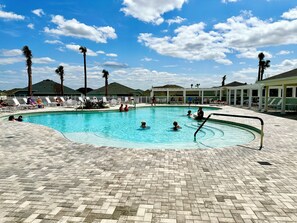 Beheizter Pool