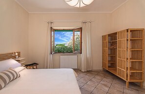 2 makuuhuonetta, vauvan matkasänky, ilmainen Wi-Fi, vuodevaatteet