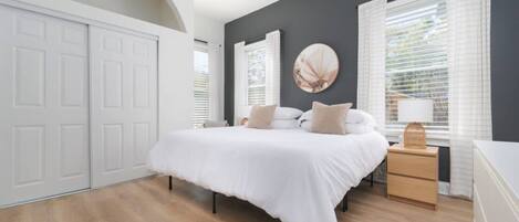 4 bedrooms, iron/ironing board, free WiFi, bed sheets