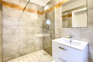 House | Exterior - Holiday Home in Rogowo Near Sandy Beach (Trzebiatow)