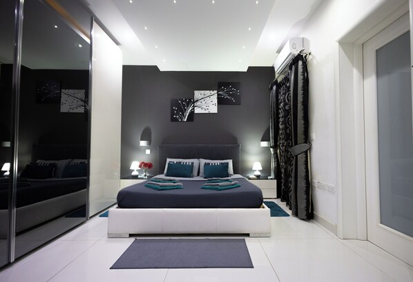 3 bedrooms, iron/ironing board, internet, bed sheets