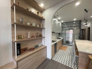 Apartamento Deluxe, 2 habitaciones, vistas a la playa | Zona de estar