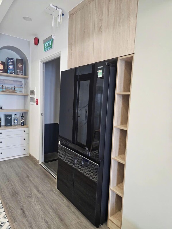 Family Penthouse, Balcony, Ocean View | Desk, laptop workspace, soundproofing, iron/ironing board