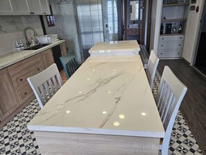 Family Penthouse, Balcony, Ocean View | Desk, laptop workspace, soundproofing, iron/ironing board