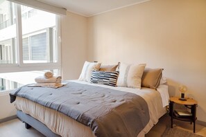 1 bedroom, desk, iron/ironing board, WiFi