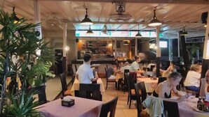 Daily buffet breakfast for a fee - Spice & Sea Resort (Karon)