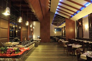 Restaurant - dhanalakshmi srinivasan hotels pvt ltd (Perambalūr)